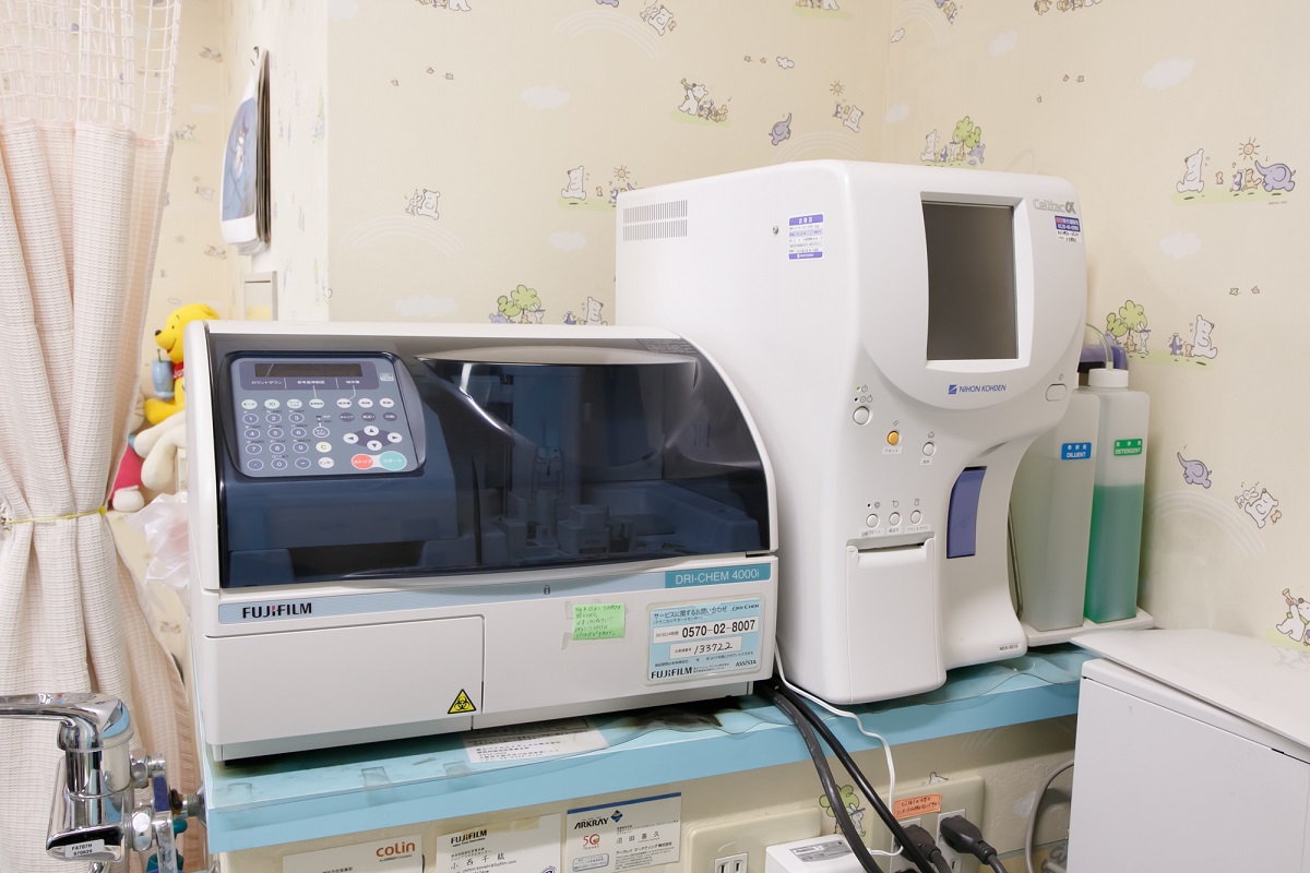 血液検査機